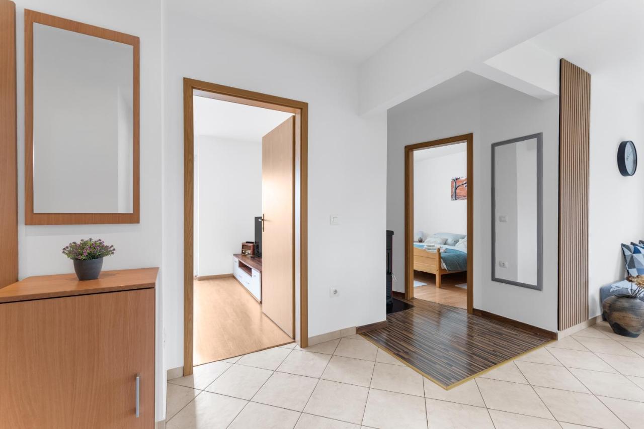 Apartment Mdm Buje Kültér fotó