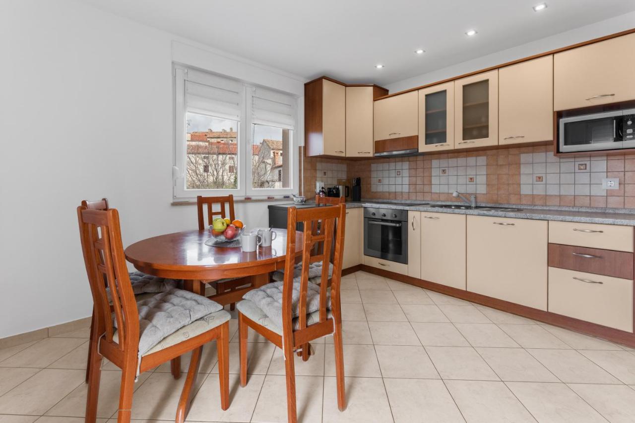 Apartment Mdm Buje Kültér fotó