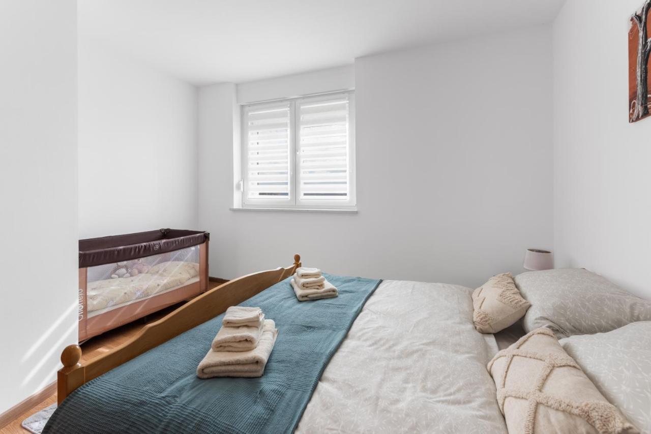 Apartment Mdm Buje Kültér fotó