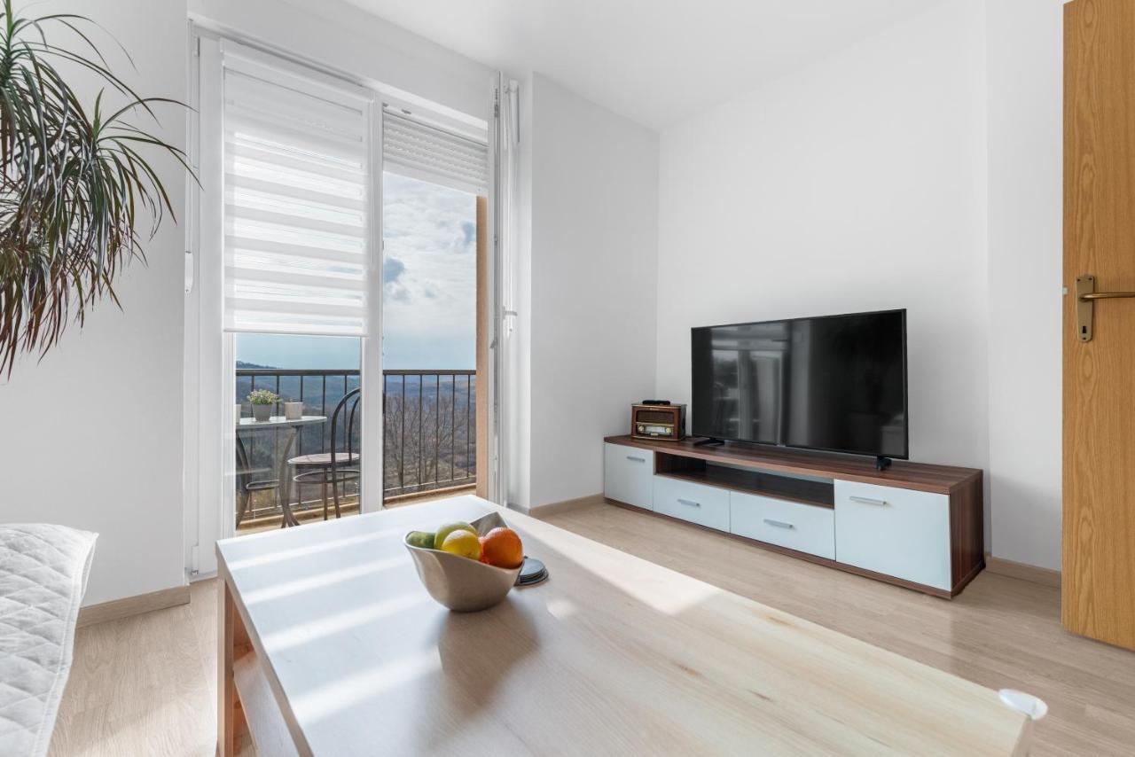 Apartment Mdm Buje Kültér fotó