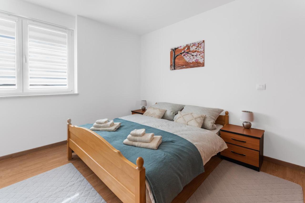 Apartment Mdm Buje Kültér fotó